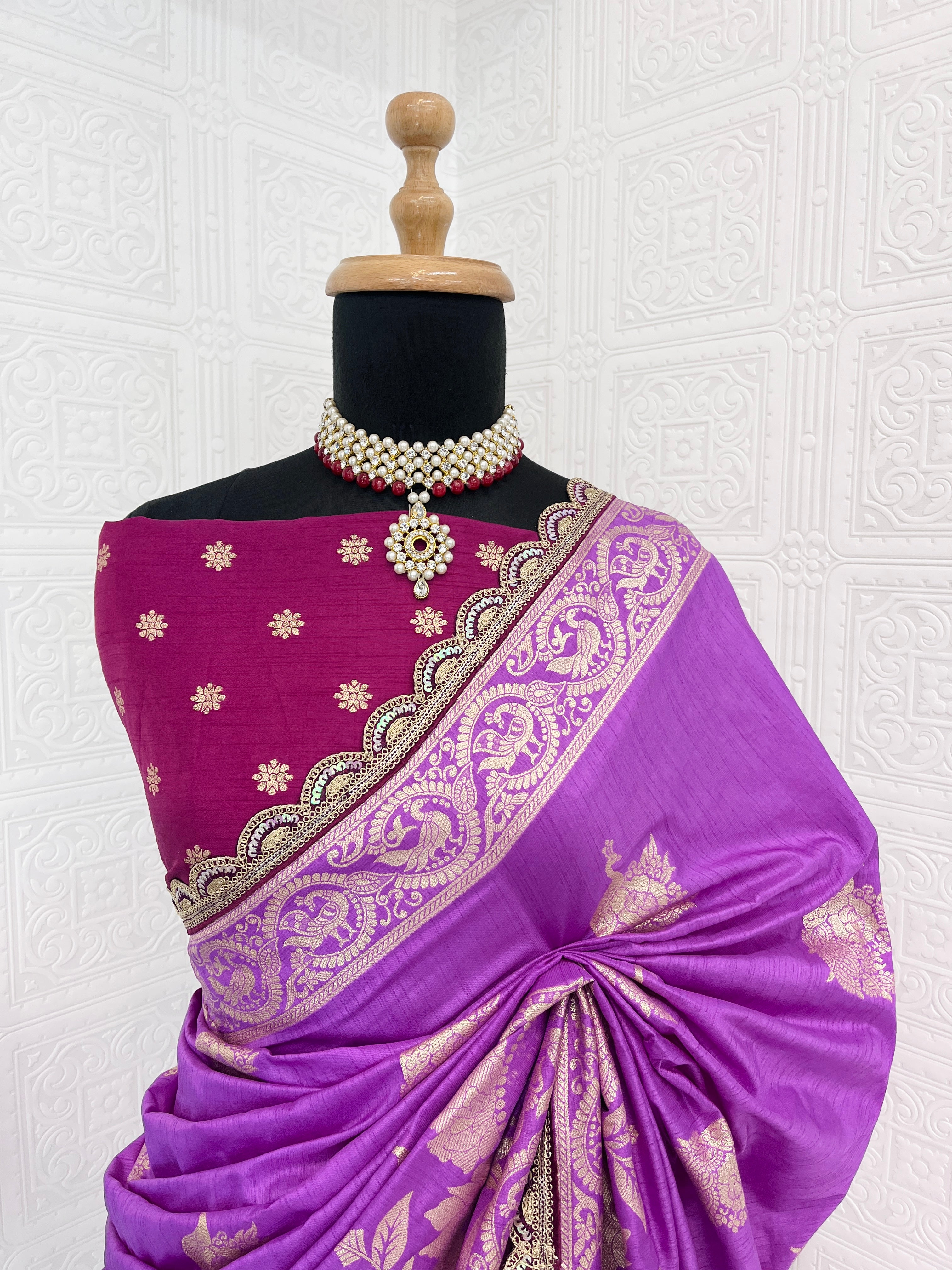 SOMVATI Dola Silk Saree – Regal Elegance with Intricate Embroidery Lace