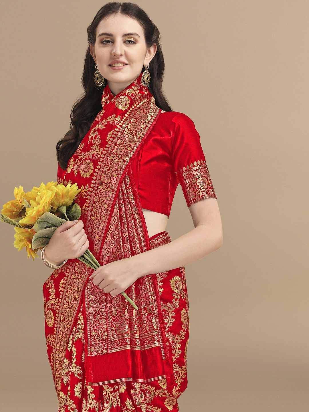 SOMVATI Majestic Banarasi Kanjivaram Jacquard Saree: Self-Designed Weave That Embodies Traditional Luxury