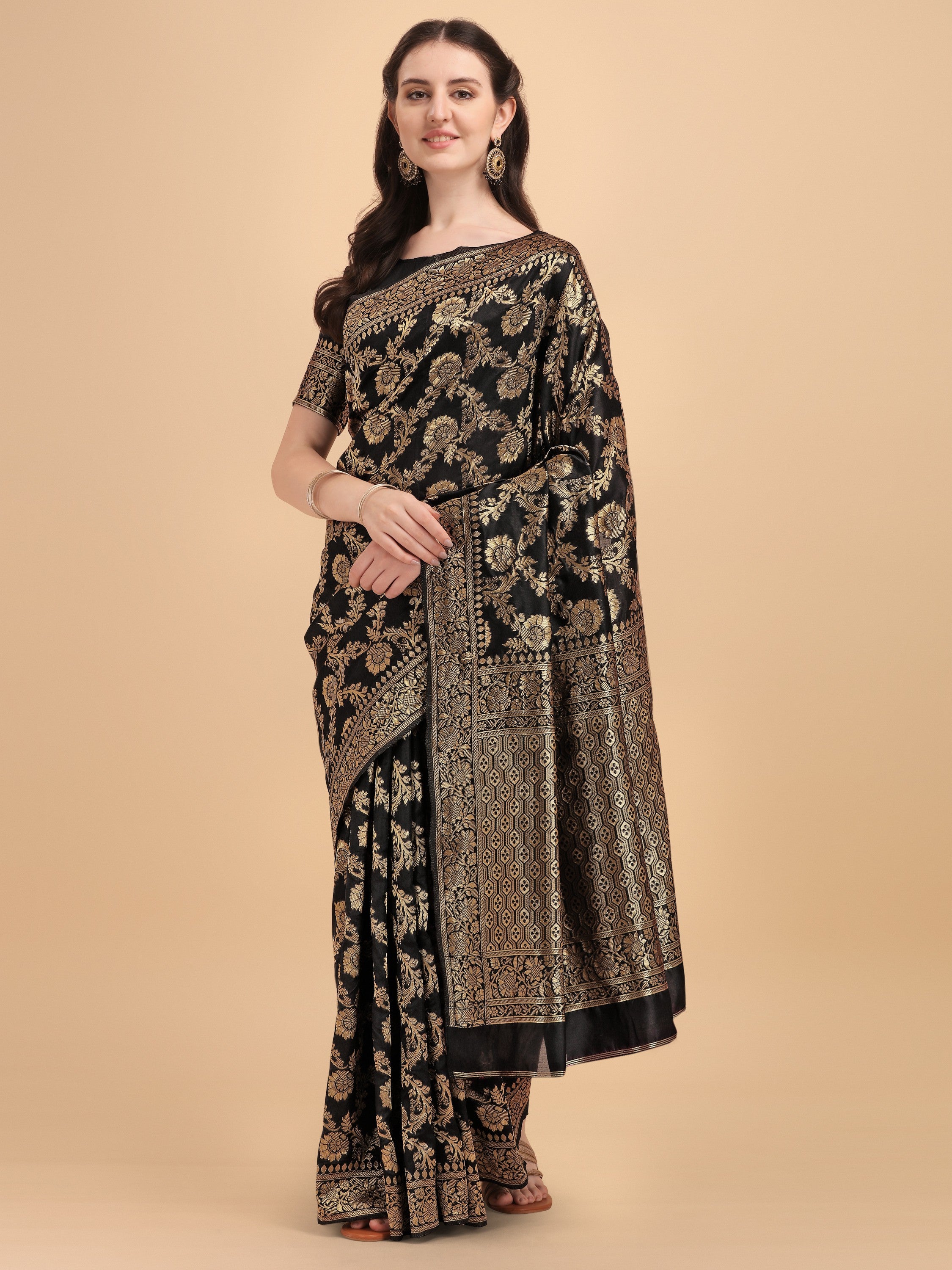 SOMVATI Majestic Banarasi Kanjivaram Jacquard Saree: Self-Designed Weave That Embodies Traditional Luxury