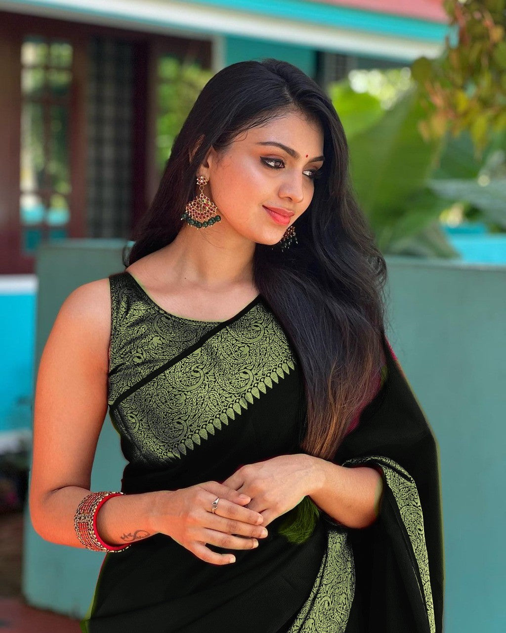 SOMVATI Graceful Banarasi Kanjivaram Jacquard Woven Saree: Self-Designed Masterpiece for Elegant Celebrations