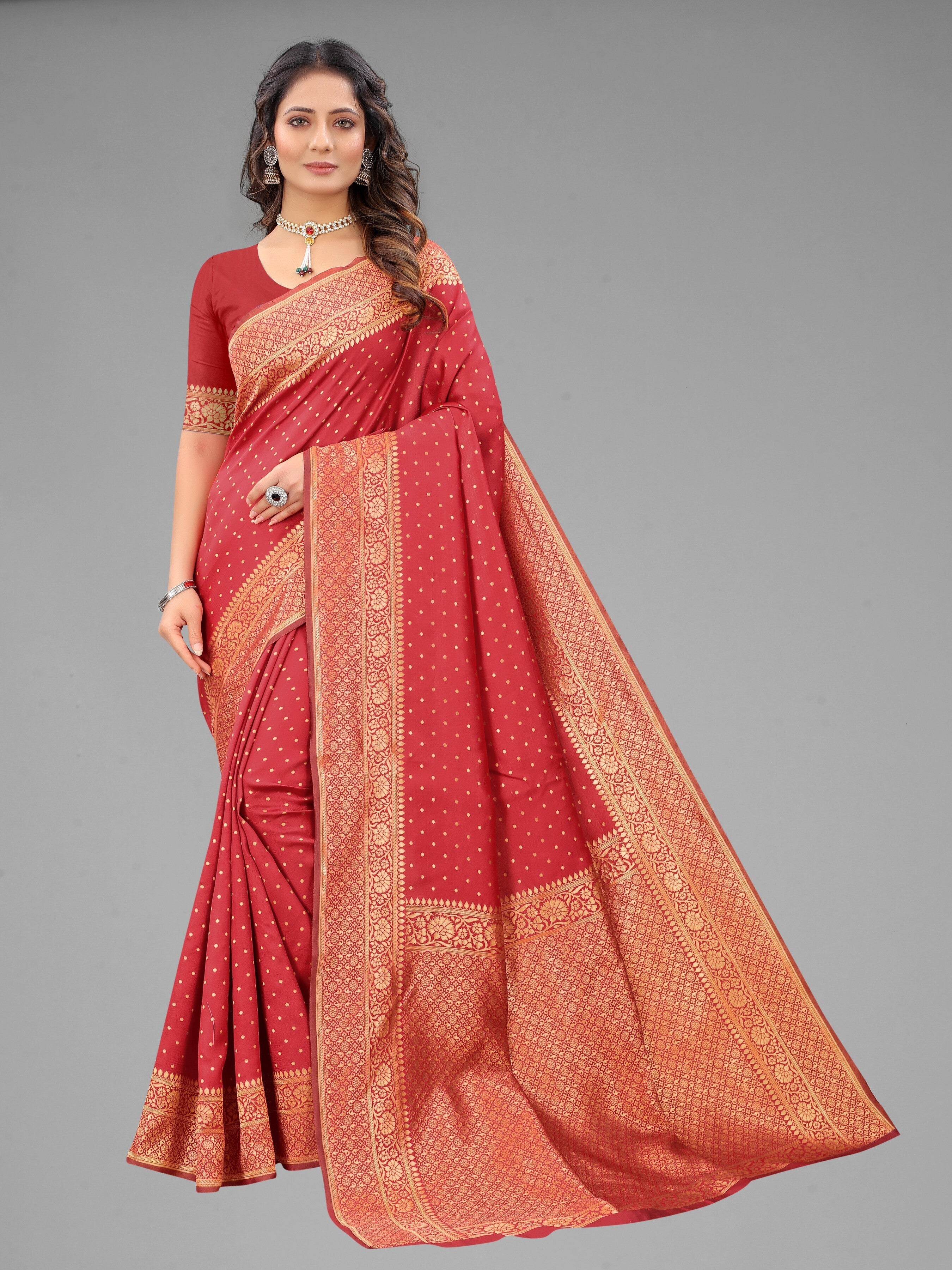 SOMVATI Radiant Banarasi Kanjivaram Jacquard Woven Saree: Exquisite Self-Design for Modern Elegance