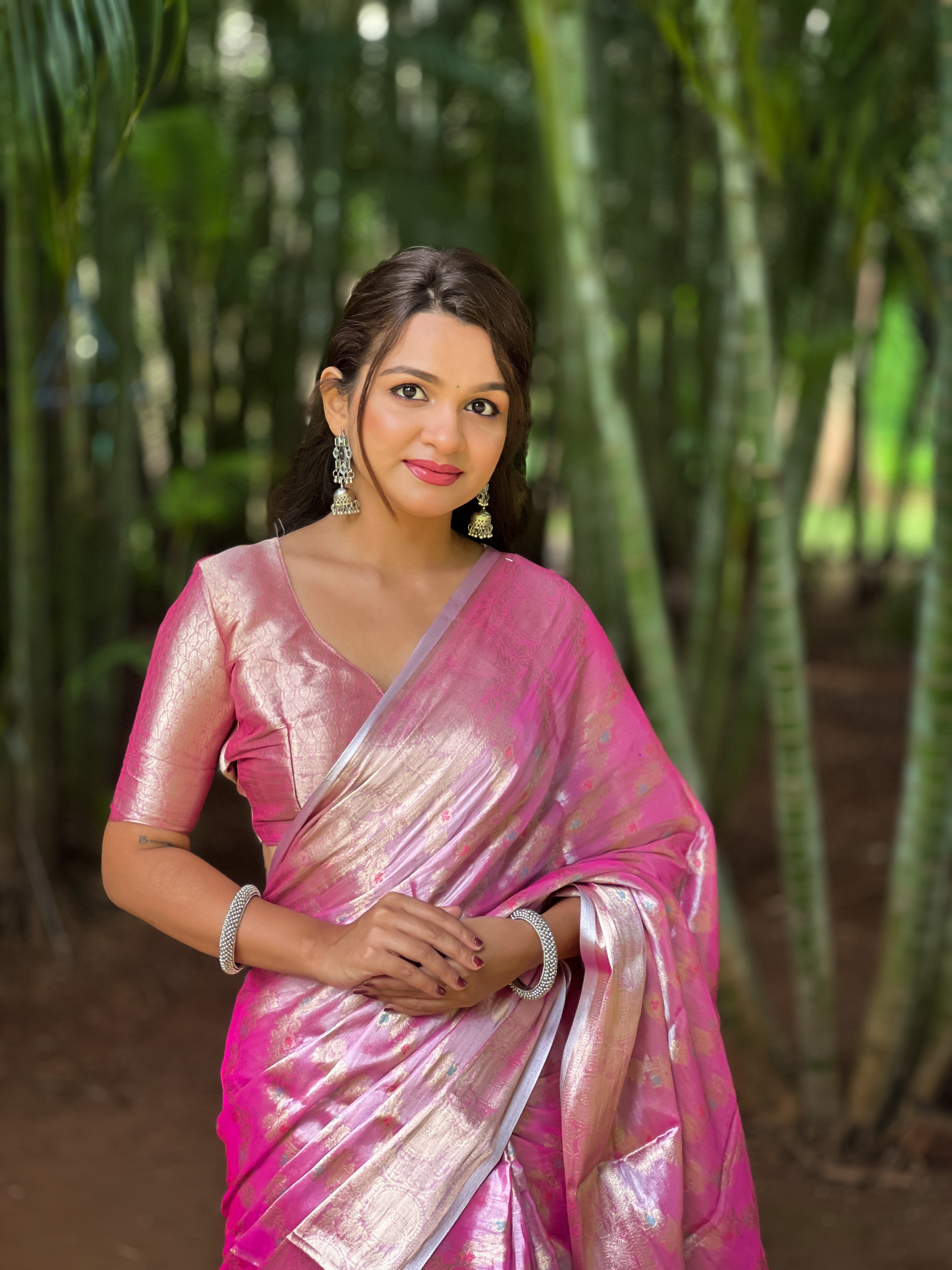 SOMVATI Kanjivaram Soft Tissue Pattu Traditional Saree – Regal Elegance with Zari Weaving