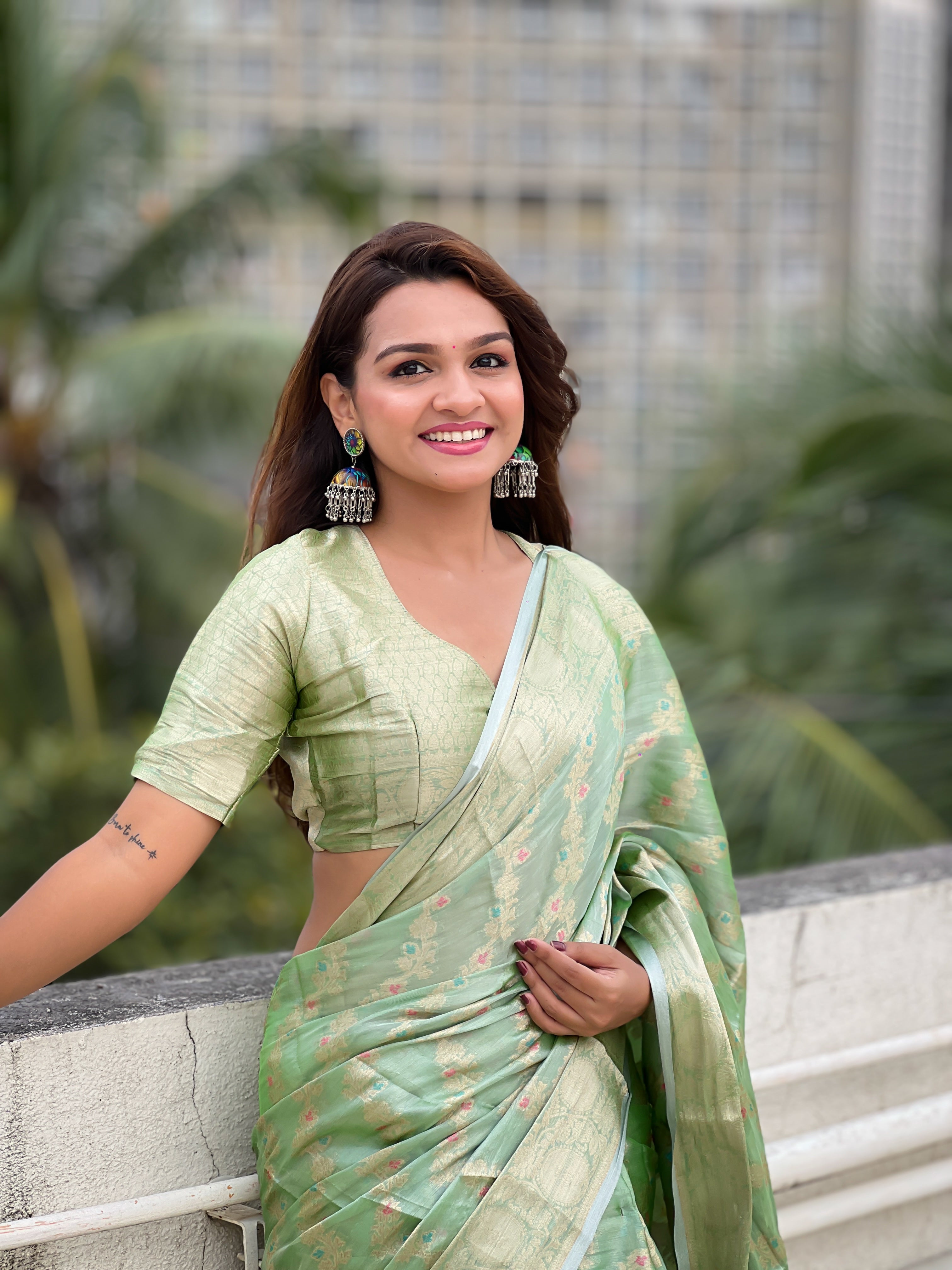 SOMVATI Kanjivaram Soft Tissue Pattu Traditional Saree – Regal Elegance with Zari Weaving