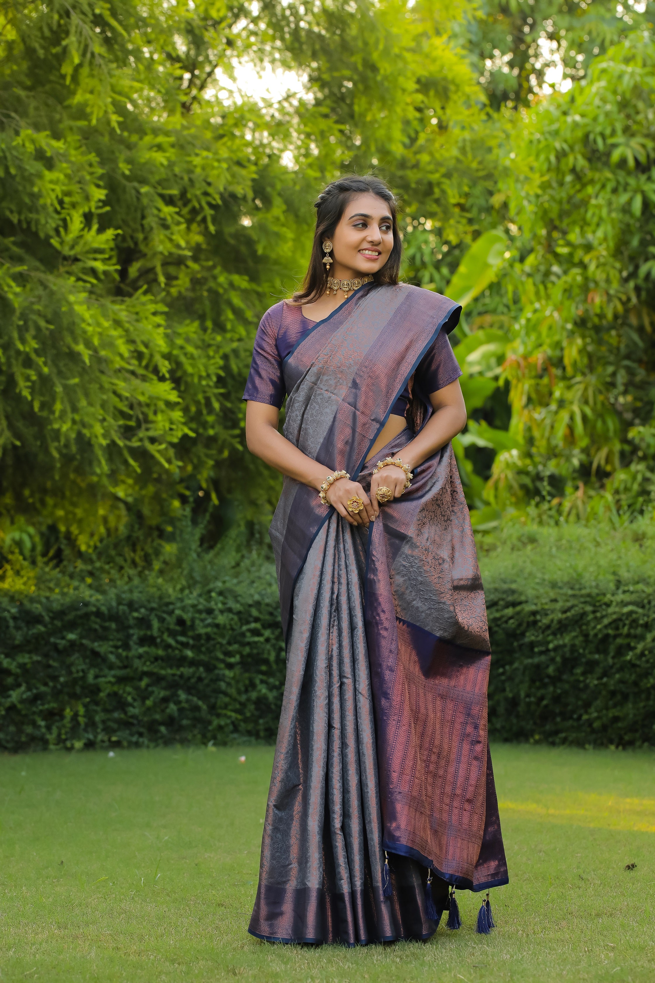 Somvati Banarasi Silk Saree with Rich Jacquard Weaving – Perfect for Festive and Wedding Wear