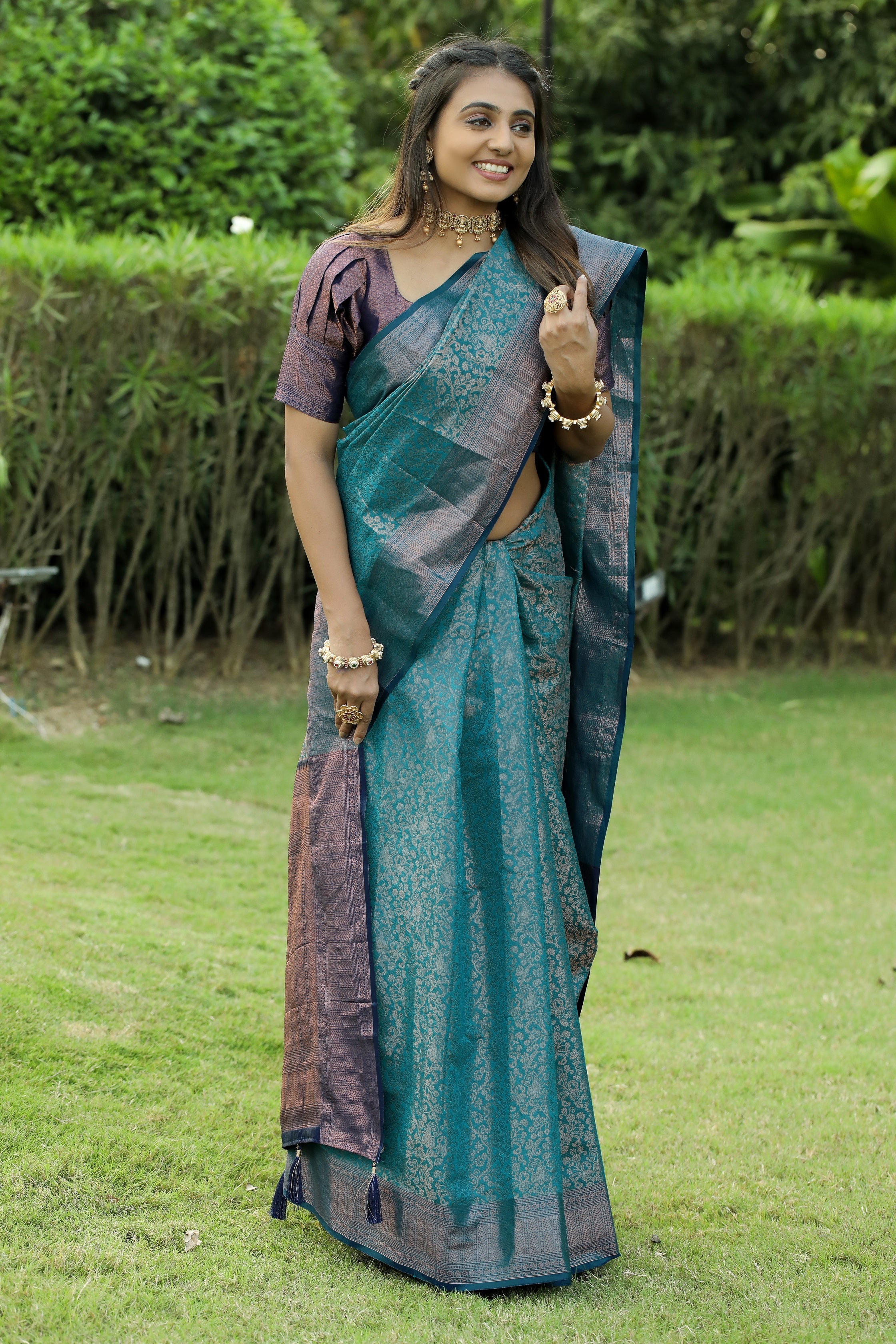 Somvati Banarasi Silk Saree with Rich Jacquard Weaving – Perfect for Festive and Wedding Wear